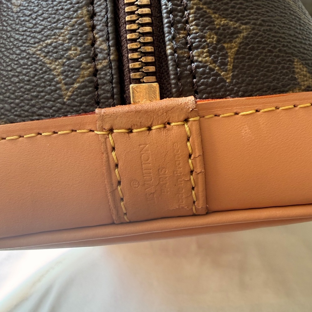 Louis Vuitton Monogram Alma PM - Picture 5 of 10